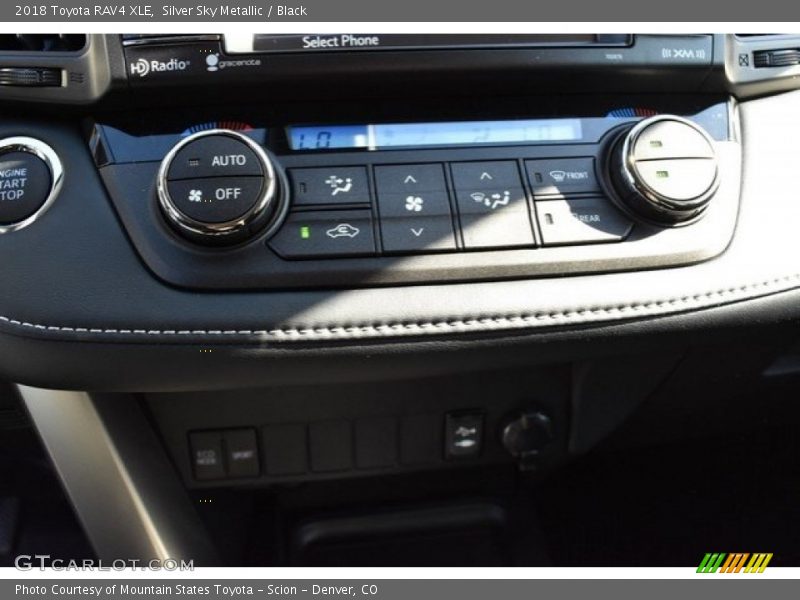 Silver Sky Metallic / Black 2018 Toyota RAV4 XLE