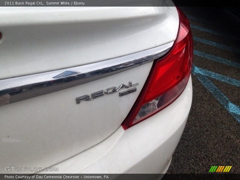 Summit White / Ebony 2011 Buick Regal CXL