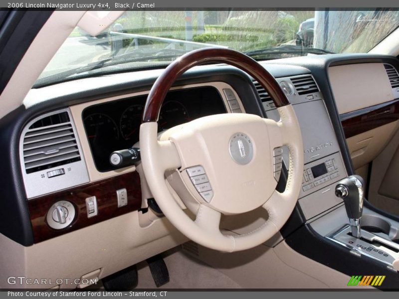 Black / Camel 2006 Lincoln Navigator Luxury 4x4