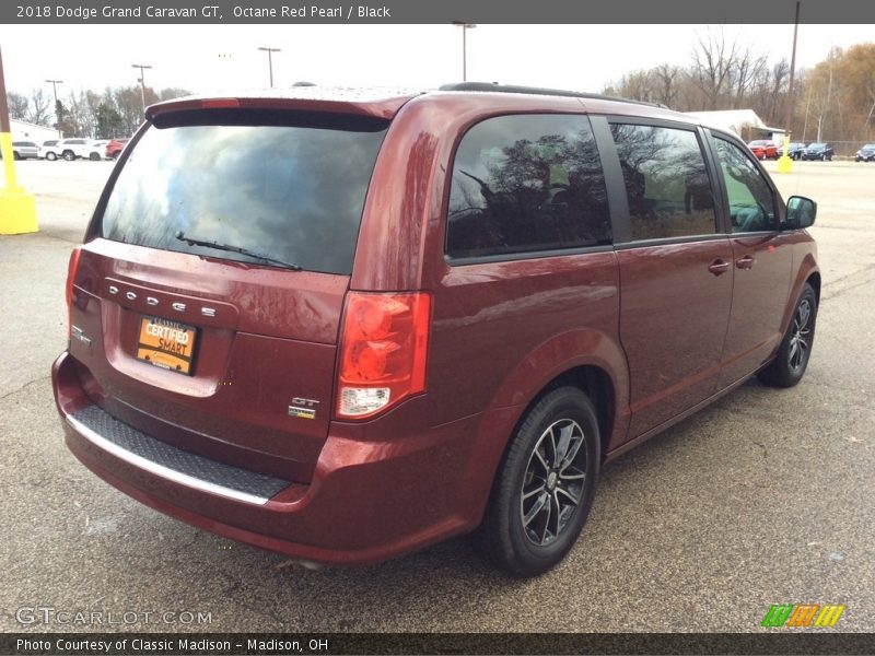 Octane Red Pearl / Black 2018 Dodge Grand Caravan GT