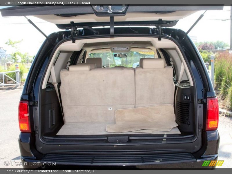 Black / Camel 2006 Lincoln Navigator Luxury 4x4