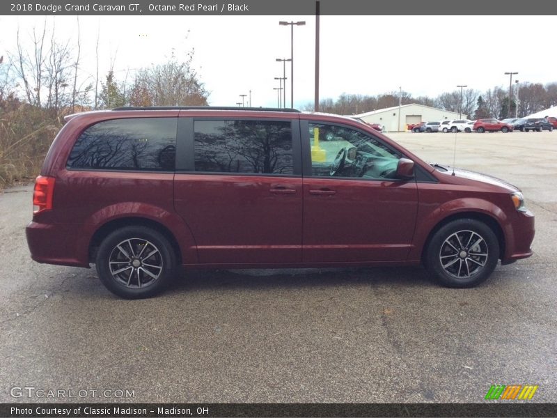 Octane Red Pearl / Black 2018 Dodge Grand Caravan GT