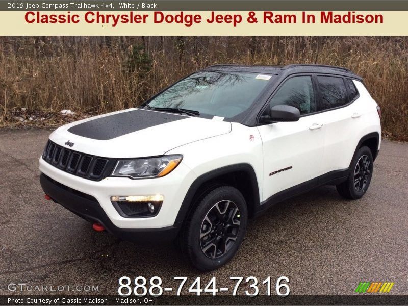 White / Black 2019 Jeep Compass Trailhawk 4x4