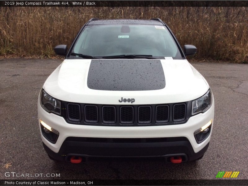 White / Black 2019 Jeep Compass Trailhawk 4x4