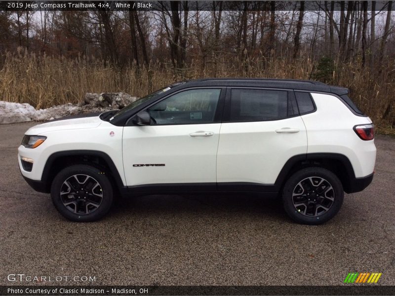  2019 Compass Trailhawk 4x4 White
