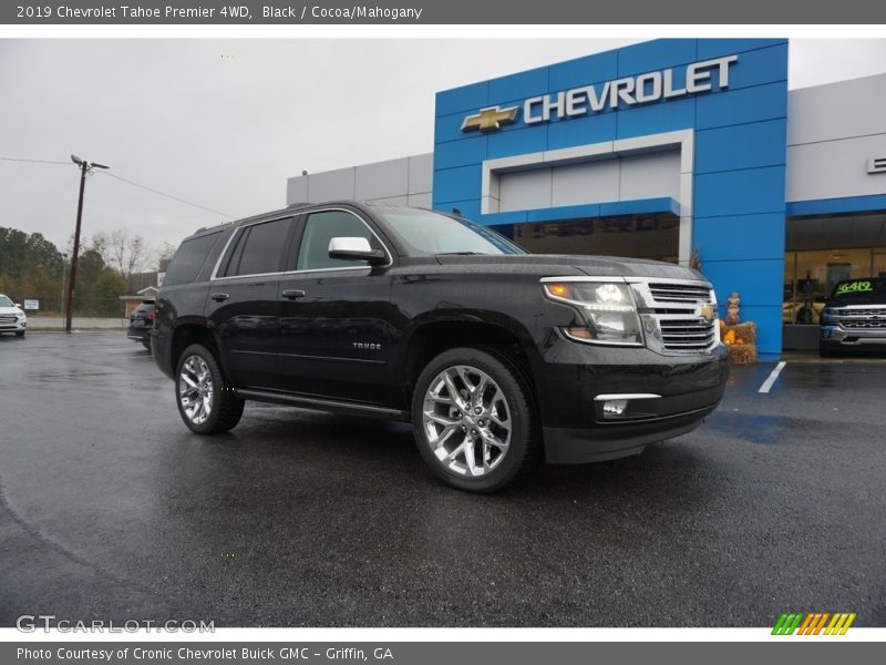 Front 3/4 View of 2019 Tahoe Premier 4WD