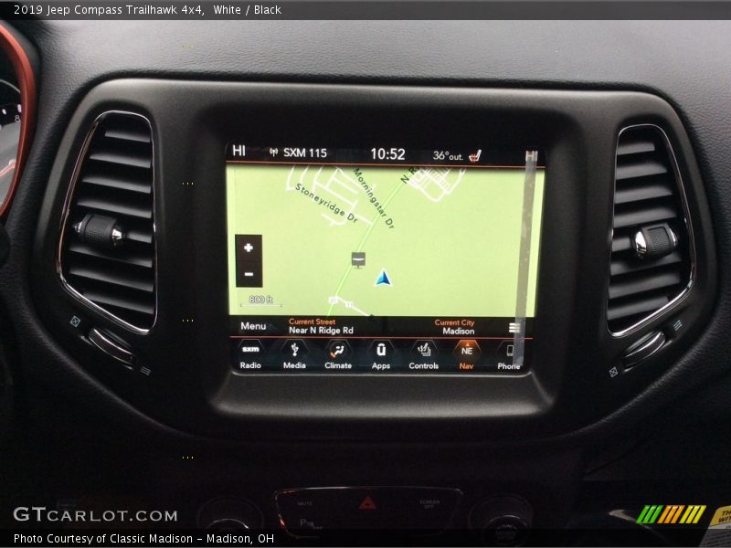 Navigation of 2019 Compass Trailhawk 4x4