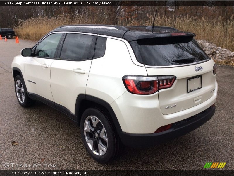 Pearl White Tri–Coat / Black 2019 Jeep Compass Limited 4x4