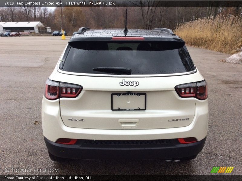 Pearl White Tri–Coat / Black 2019 Jeep Compass Limited 4x4