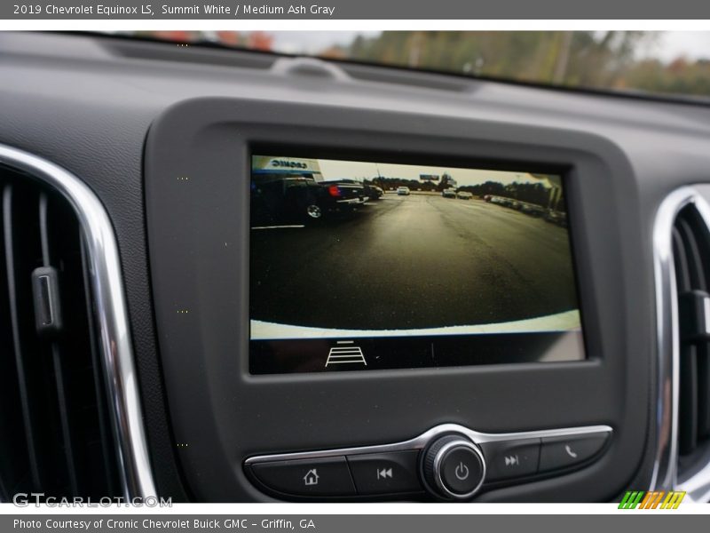 Summit White / Medium Ash Gray 2019 Chevrolet Equinox LS