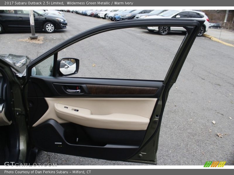 Wilderness Green Metallic / Warm Ivory 2017 Subaru Outback 2.5i Limited