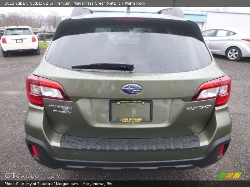 Wilderness Green Metallic / Warm Ivory 2019 Subaru Outback 2.5i Premium