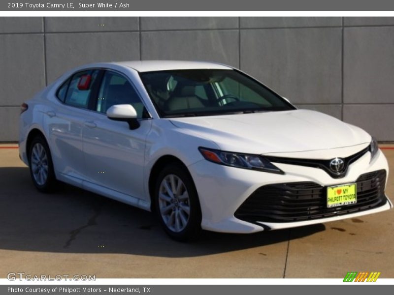 Super White / Ash 2019 Toyota Camry LE