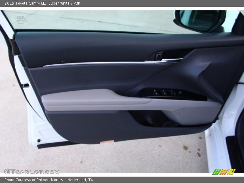 Super White / Ash 2019 Toyota Camry LE