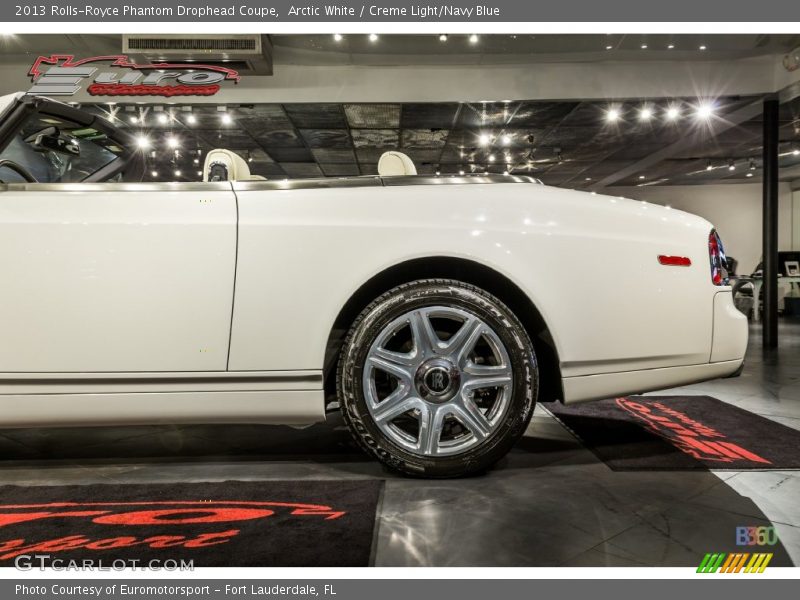 Arctic White / Creme Light/Navy Blue 2013 Rolls-Royce Phantom Drophead Coupe