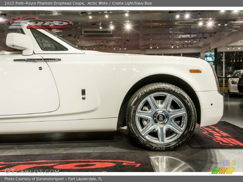 Arctic White / Creme Light/Navy Blue 2013 Rolls-Royce Phantom Drophead Coupe