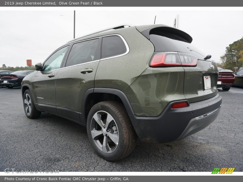 Olive Green Pearl / Black 2019 Jeep Cherokee Limited