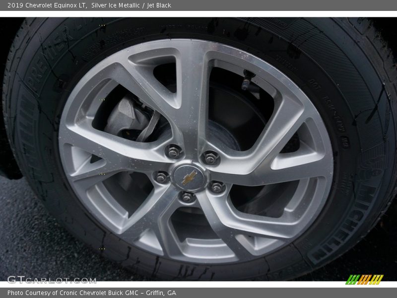 Silver Ice Metallic / Jet Black 2019 Chevrolet Equinox LT