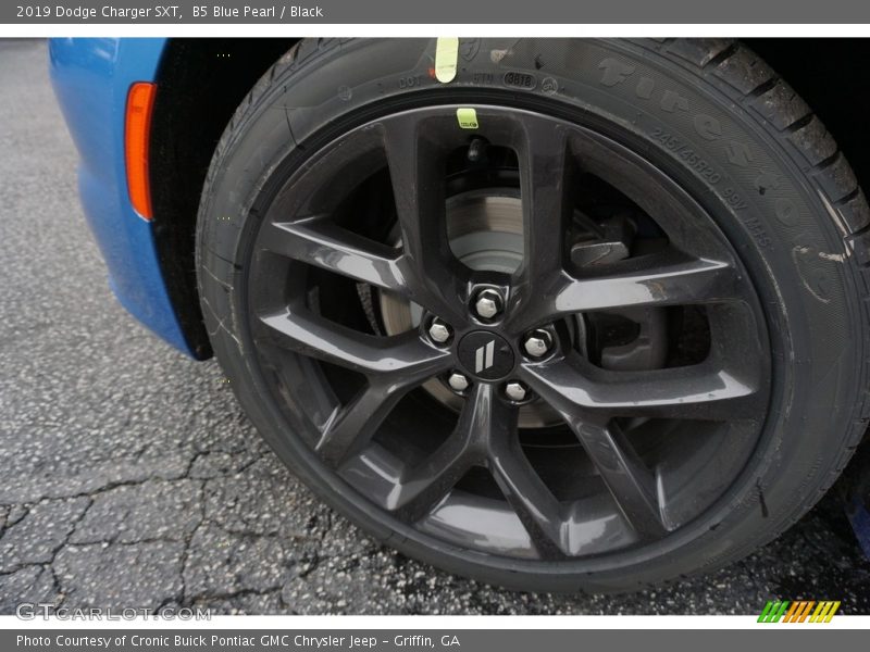  2019 Charger SXT Wheel