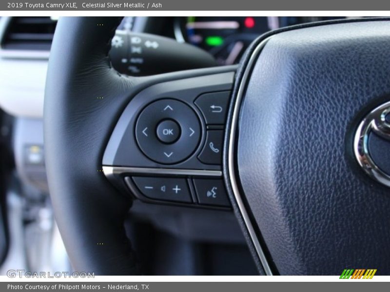Controls of 2019 Camry XLE