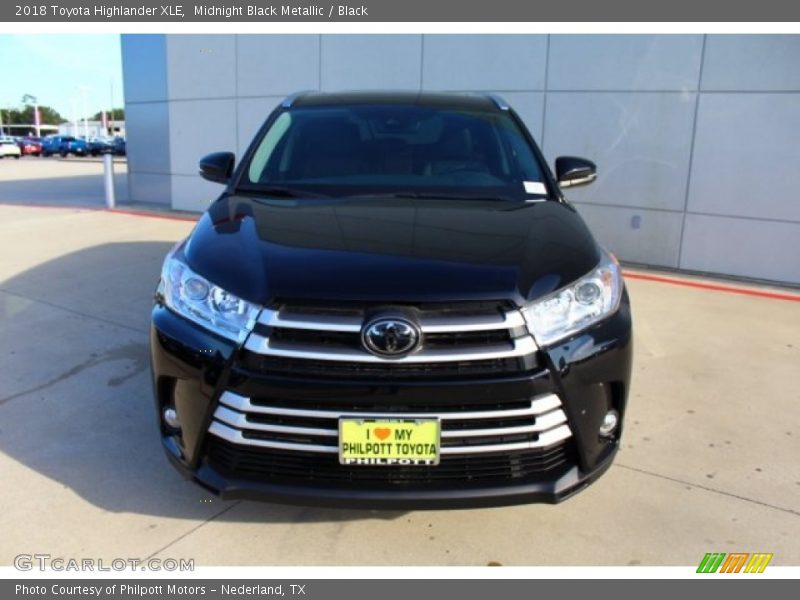 Midnight Black Metallic / Black 2018 Toyota Highlander XLE