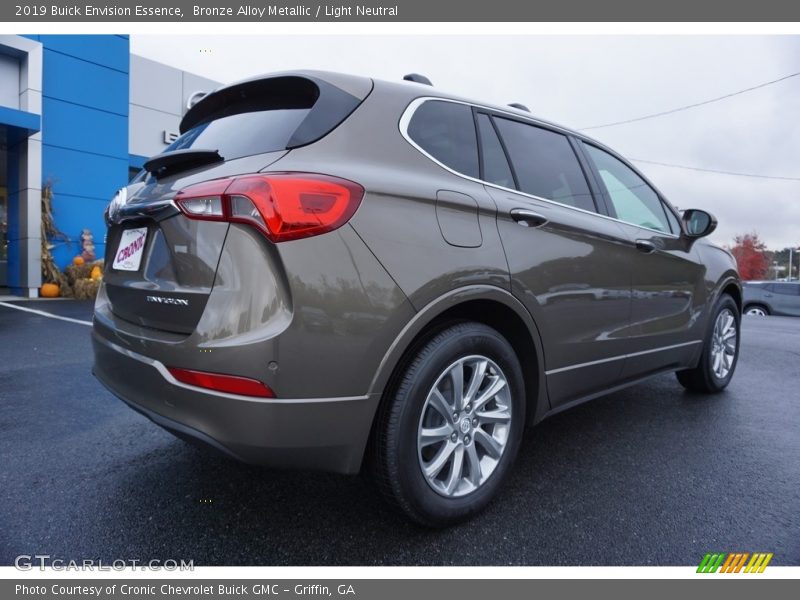 Bronze Alloy Metallic / Light Neutral 2019 Buick Envision Essence