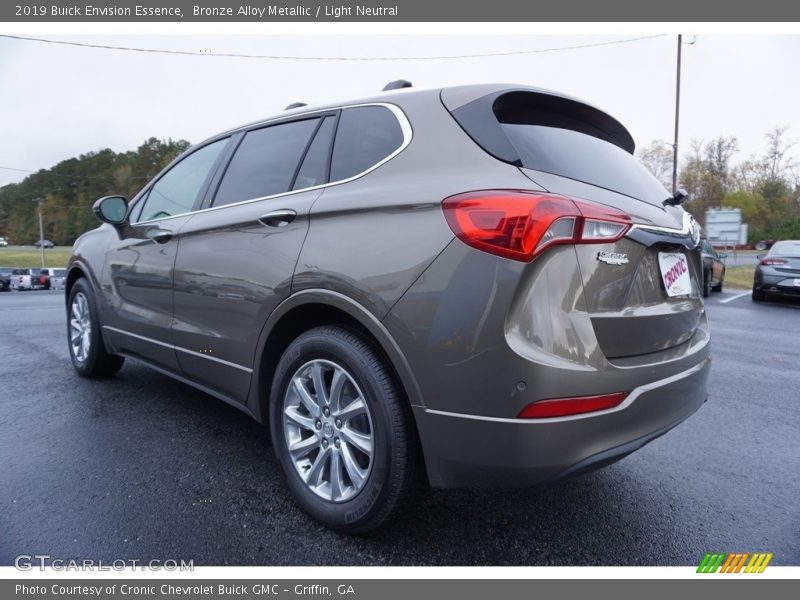 Bronze Alloy Metallic / Light Neutral 2019 Buick Envision Essence