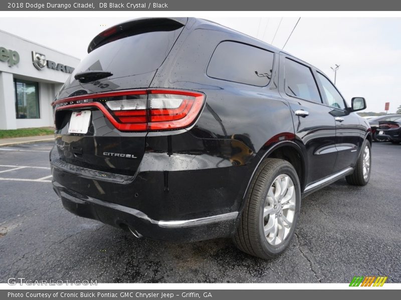 DB Black Crystal / Black 2018 Dodge Durango Citadel