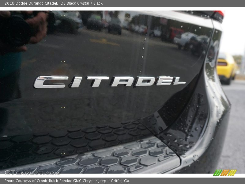 DB Black Crystal / Black 2018 Dodge Durango Citadel