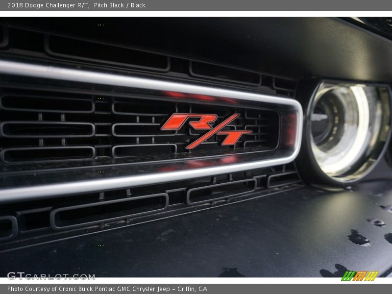 Pitch Black / Black 2018 Dodge Challenger R/T
