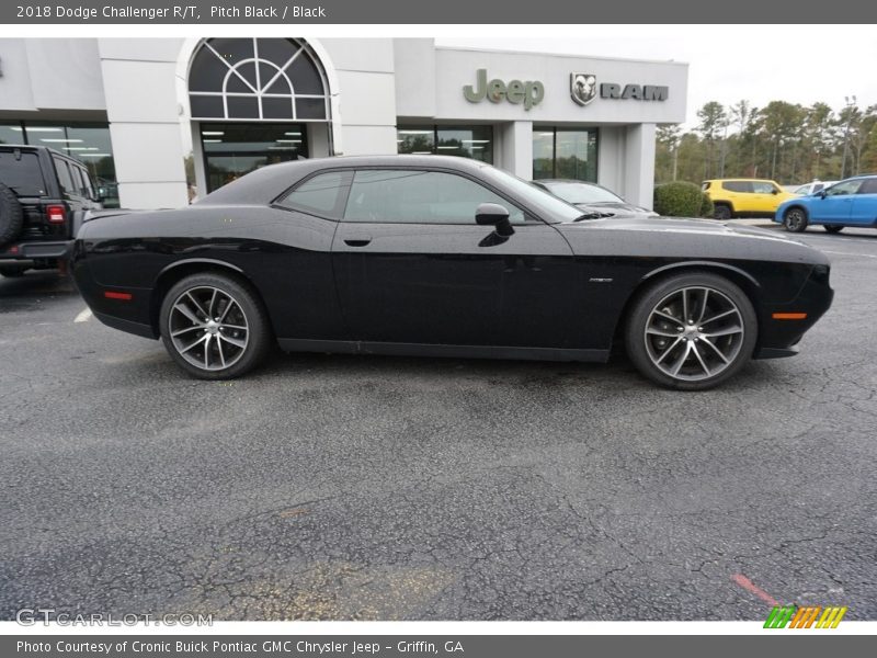 Pitch Black / Black 2018 Dodge Challenger R/T