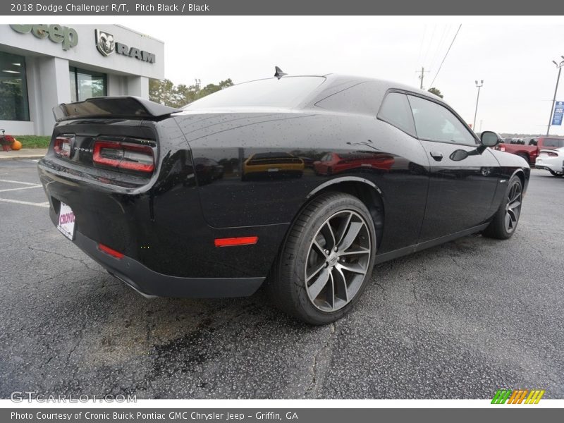 Pitch Black / Black 2018 Dodge Challenger R/T