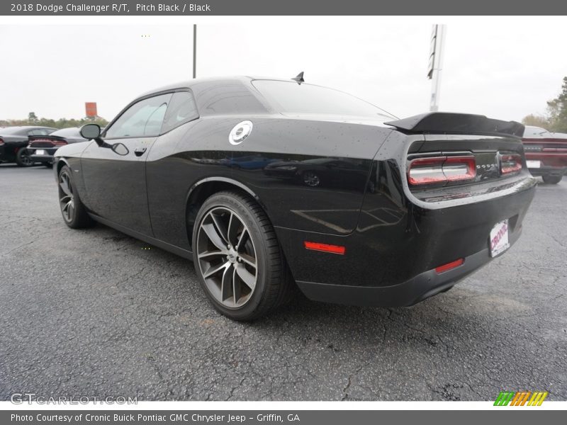 Pitch Black / Black 2018 Dodge Challenger R/T