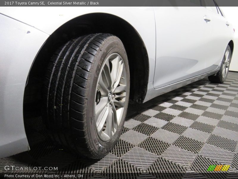 Celestial Silver Metallic / Black 2017 Toyota Camry SE