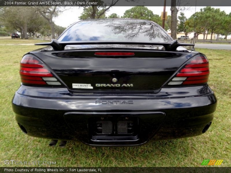 Black / Dark Pewter 2004 Pontiac Grand Am SE Sedan