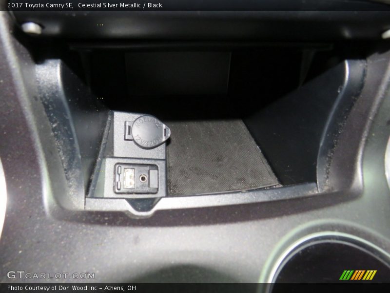 Celestial Silver Metallic / Black 2017 Toyota Camry SE