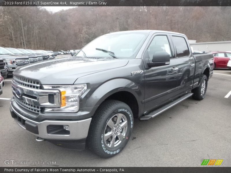 Front 3/4 View of 2019 F150 XLT SuperCrew 4x4