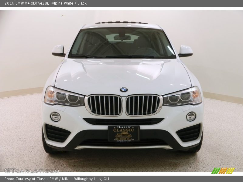 Alpine White / Black 2016 BMW X4 xDrive28i