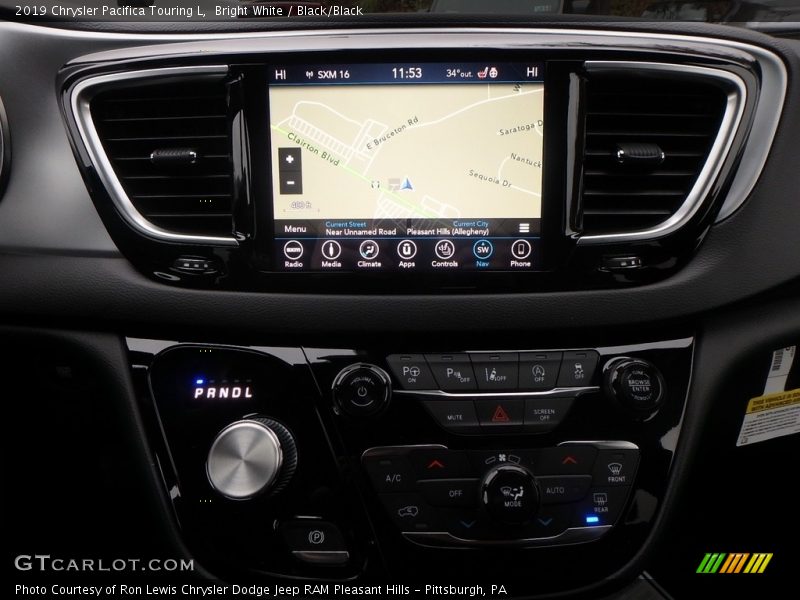 Bright White / Black/Black 2019 Chrysler Pacifica Touring L