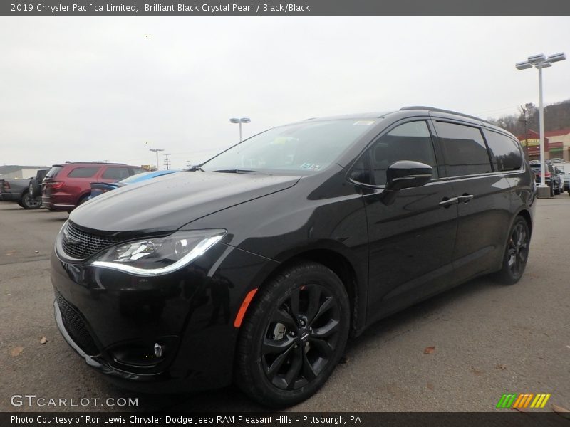 Brilliant Black Crystal Pearl / Black/Black 2019 Chrysler Pacifica Limited