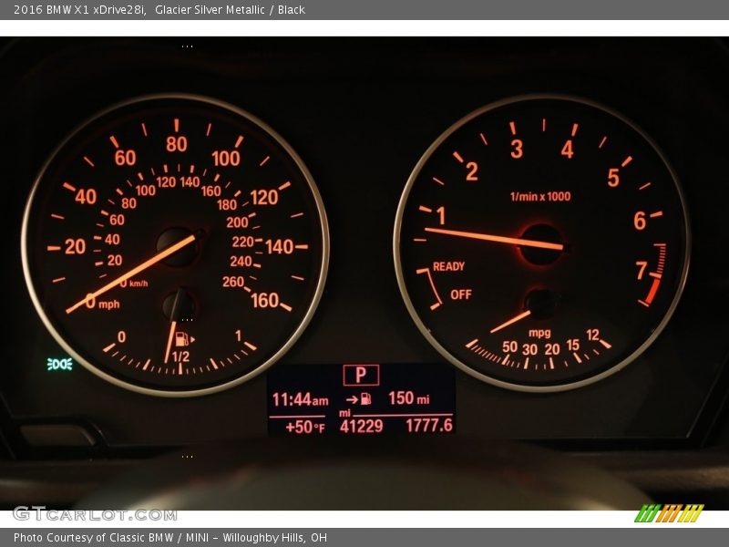 Glacier Silver Metallic / Black 2016 BMW X1 xDrive28i