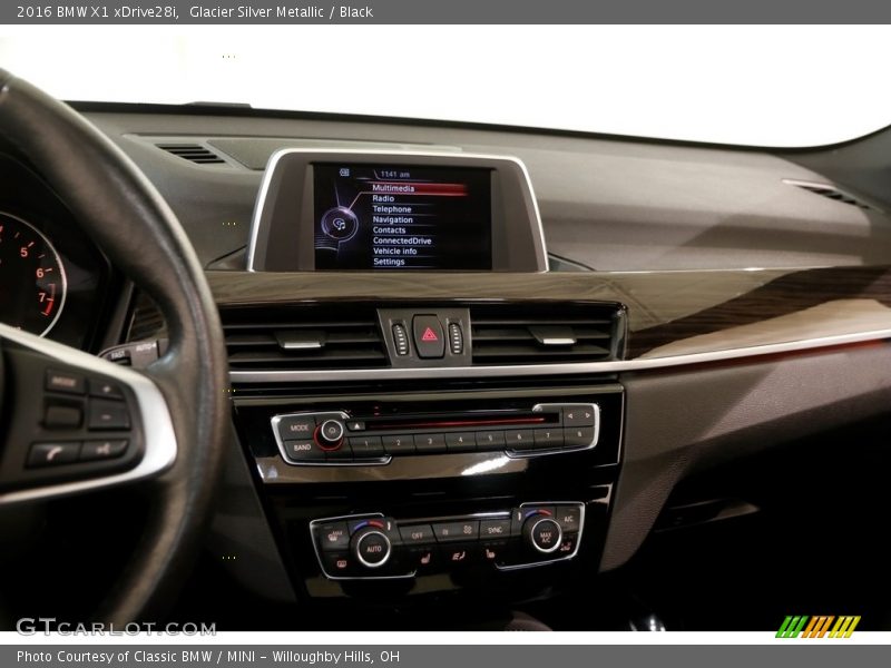 Glacier Silver Metallic / Black 2016 BMW X1 xDrive28i