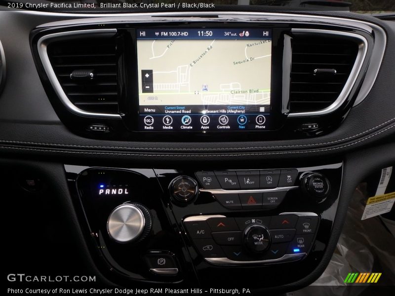 Brilliant Black Crystal Pearl / Black/Black 2019 Chrysler Pacifica Limited