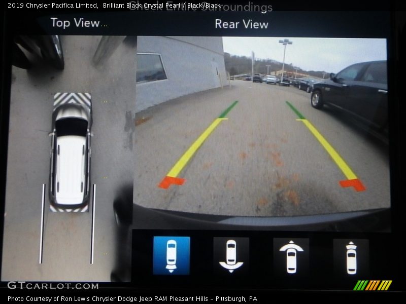 Brilliant Black Crystal Pearl / Black/Black 2019 Chrysler Pacifica Limited