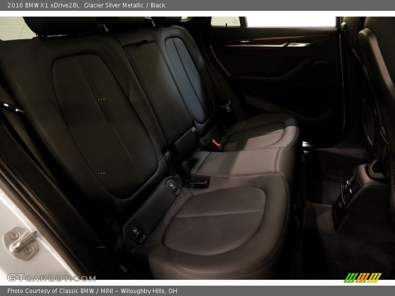 Glacier Silver Metallic / Black 2016 BMW X1 xDrive28i