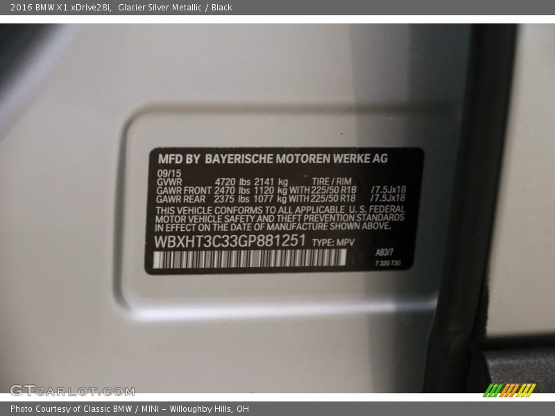 Glacier Silver Metallic / Black 2016 BMW X1 xDrive28i