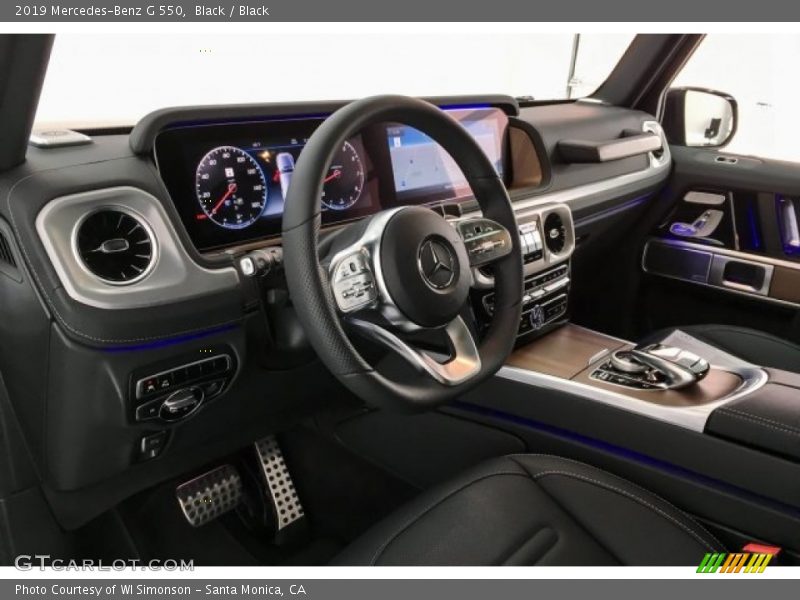 Dashboard of 2019 G 550