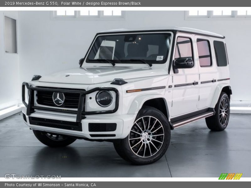 Front 3/4 View of 2019 G 550