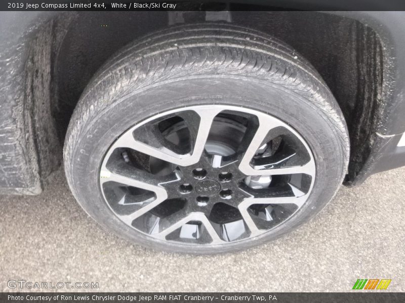 White / Black/Ski Gray 2019 Jeep Compass Limited 4x4