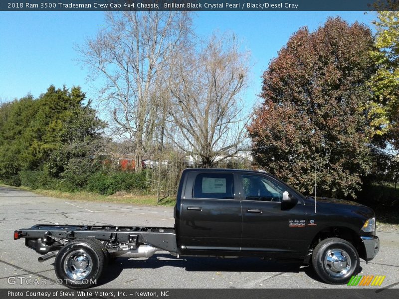 Brilliant Black Crystal Pearl / Black/Diesel Gray 2018 Ram 3500 Tradesman Crew Cab 4x4 Chassis